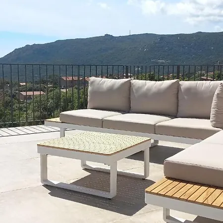 Maison Avec Piscine - Vue - 6 Personnes *