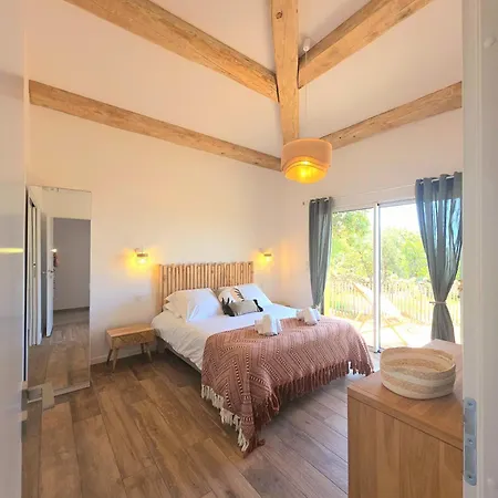 Maison Avec Piscine - Vue - 6 Personnes *