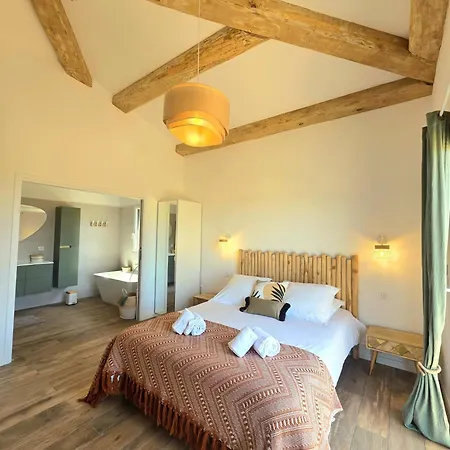Villa Maison Avec Piscine - Vue - 6 Personnes *